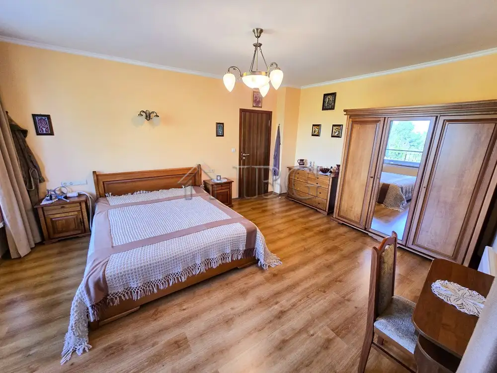 Flat 120m² in Bulgaria, Nessebar. Priced at 260000€ rent photo-12