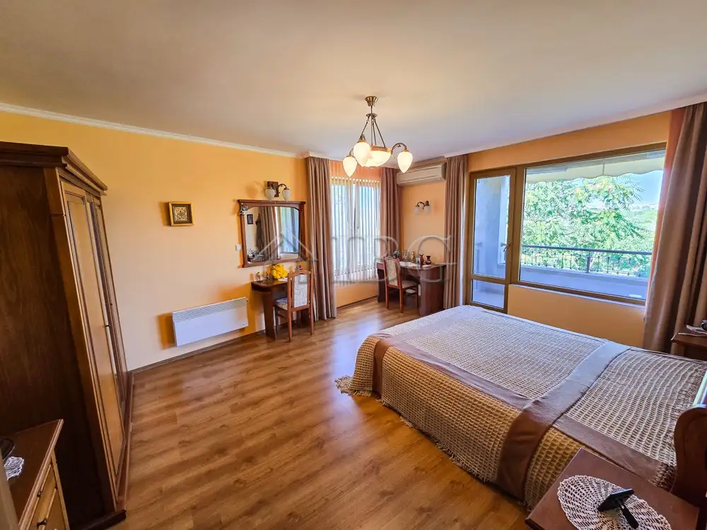 Flat 120m² in Bulgaria, Nessebar. Priced at 260000€ rent photo-13