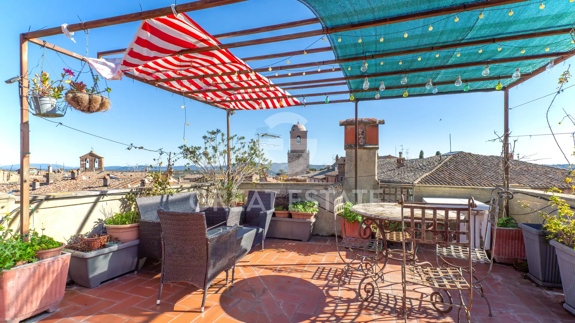 Flat 407m² in Italy, Siena. Priced at 680000€ rent photo-2