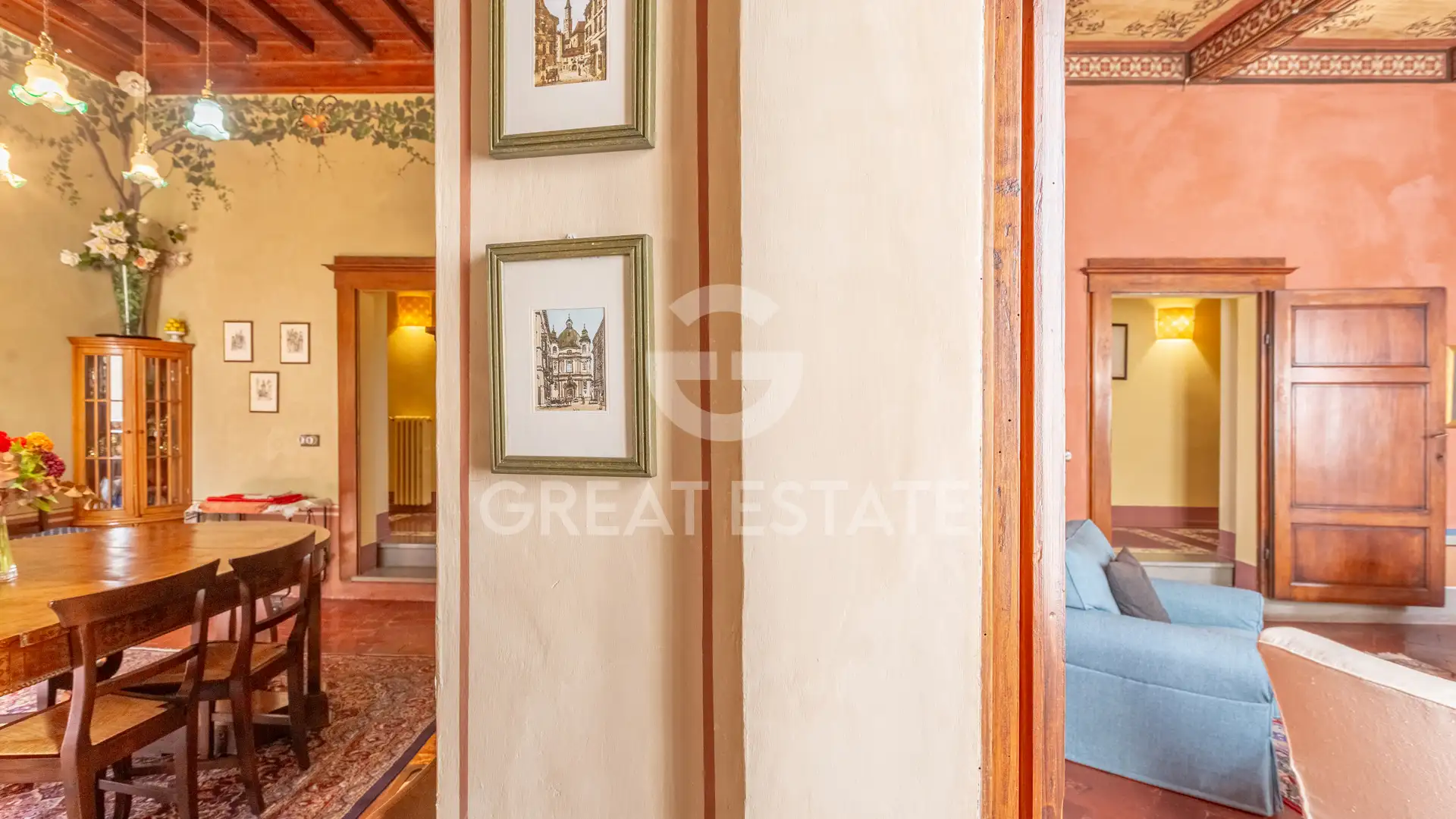 Flat 407m² in Italy, Siena. Priced at 680000€ rent photo-7