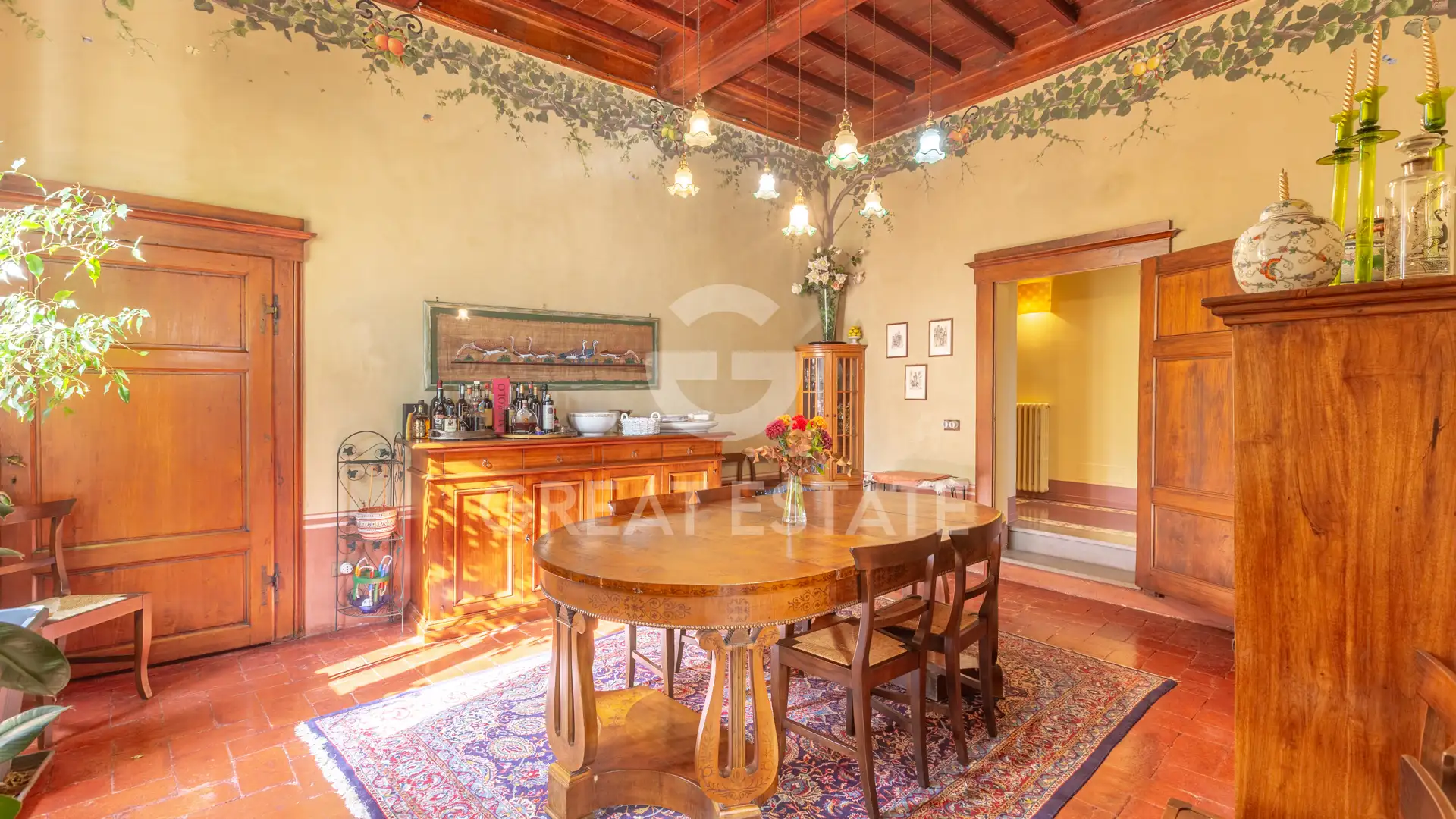 Flat 407m² in Italy, Siena. Priced at 680000€ rent photo-9