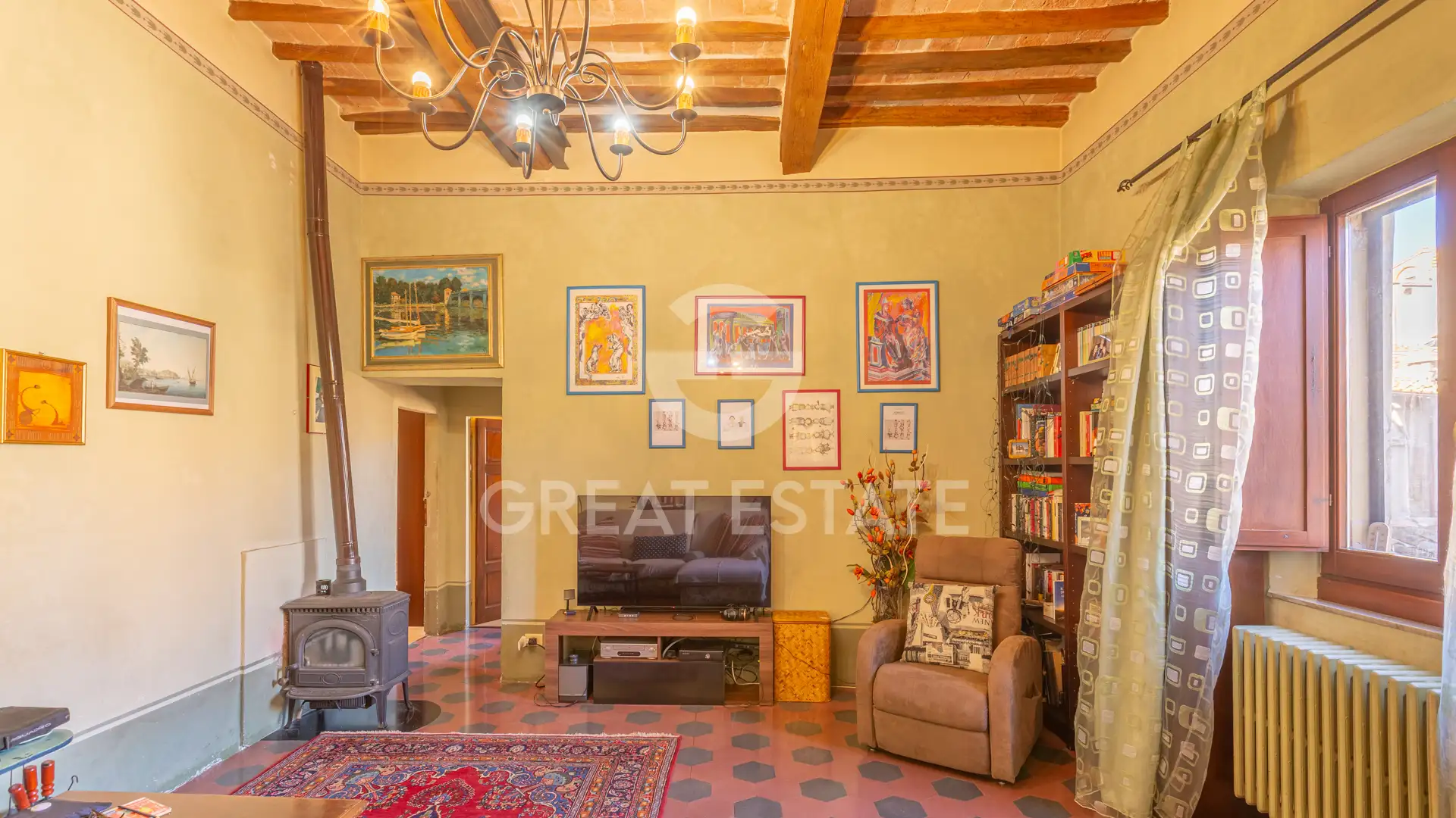 Flat 407m² in Italy, Siena. Priced at 680000€ rent photo-14