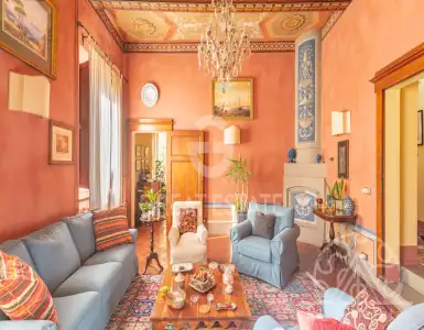 Buy in Italy for 680000€