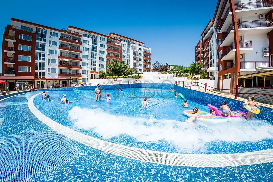 Flat 105m² in Bulgaria, Burgas. Priced at 155950€ rent photo-11