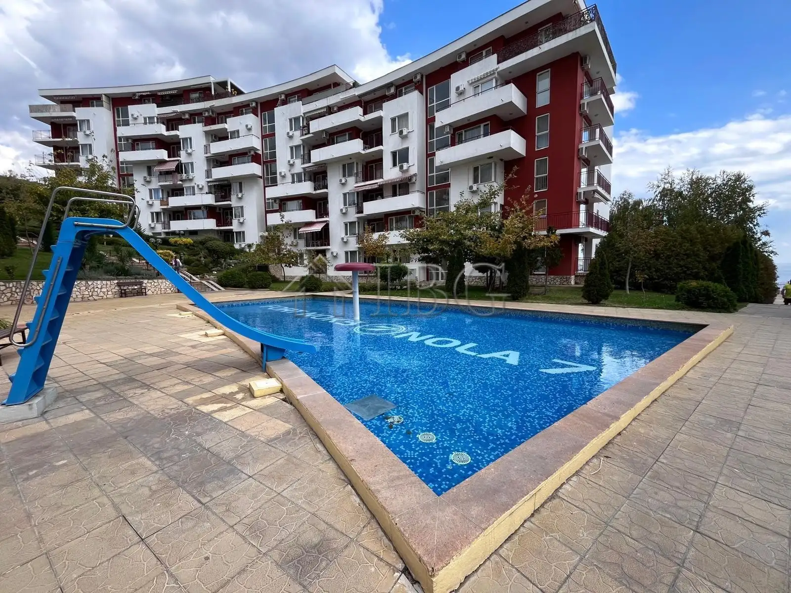 Flat 105m² in Bulgaria, Burgas. Priced at 155950€ rent photo-13
