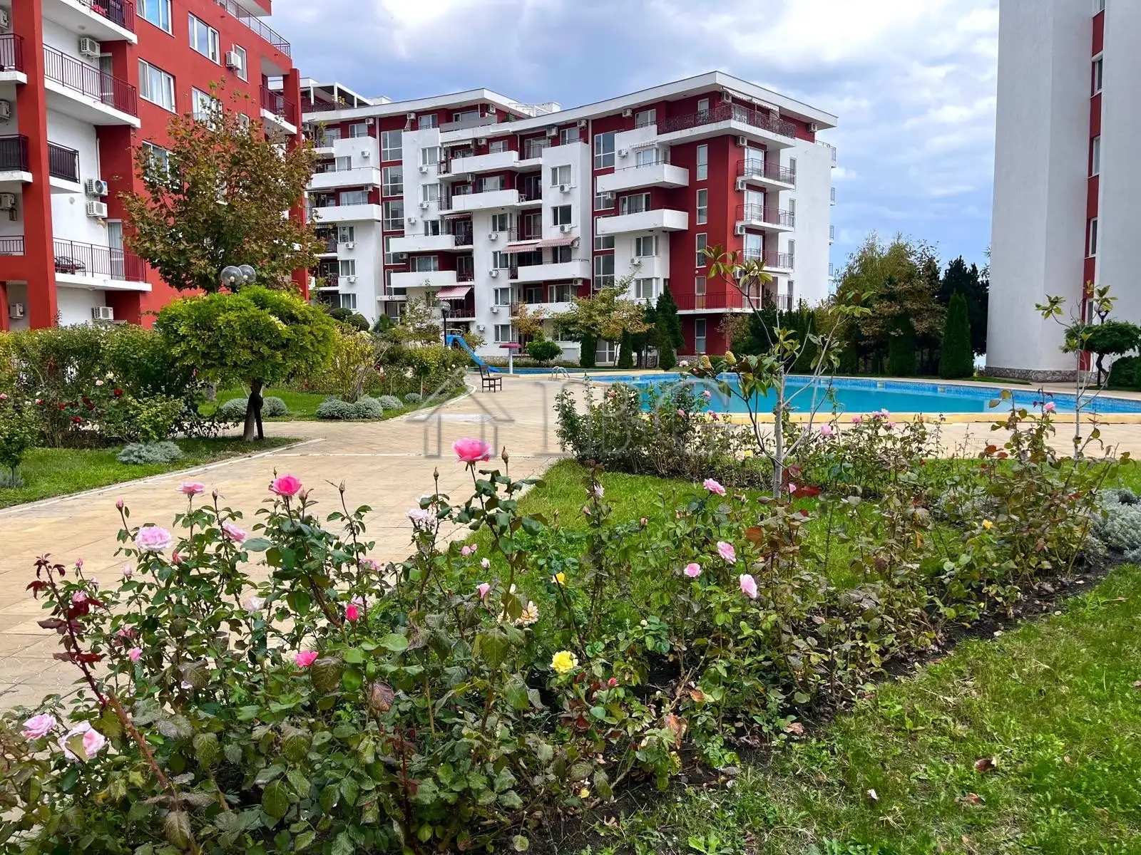 Flat 105m² in Bulgaria, Burgas. Priced at 155950€ rent photo-14