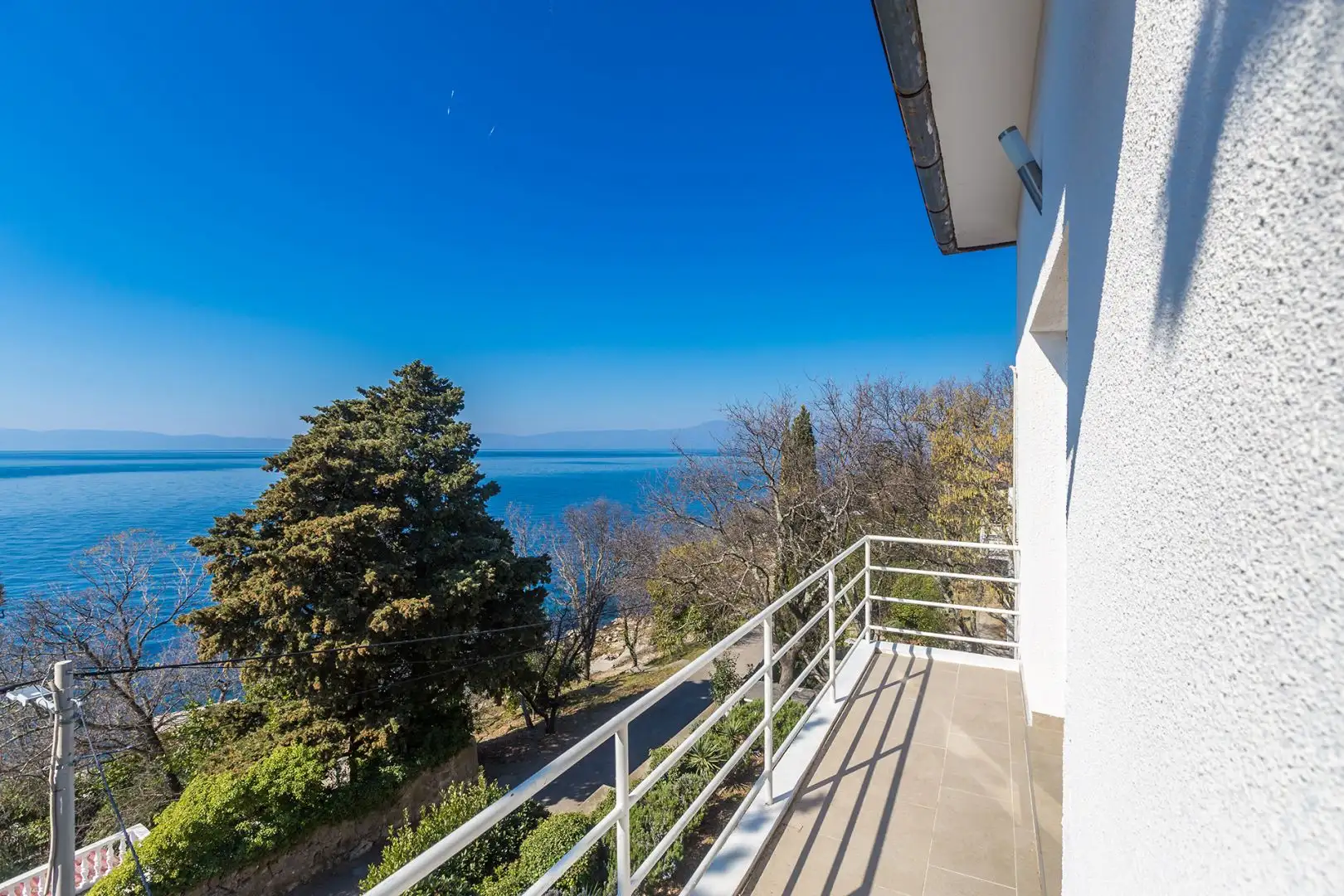 Villa 320m² in Croatia, Kraljevica. Priced at 1600000€ rent photo-3