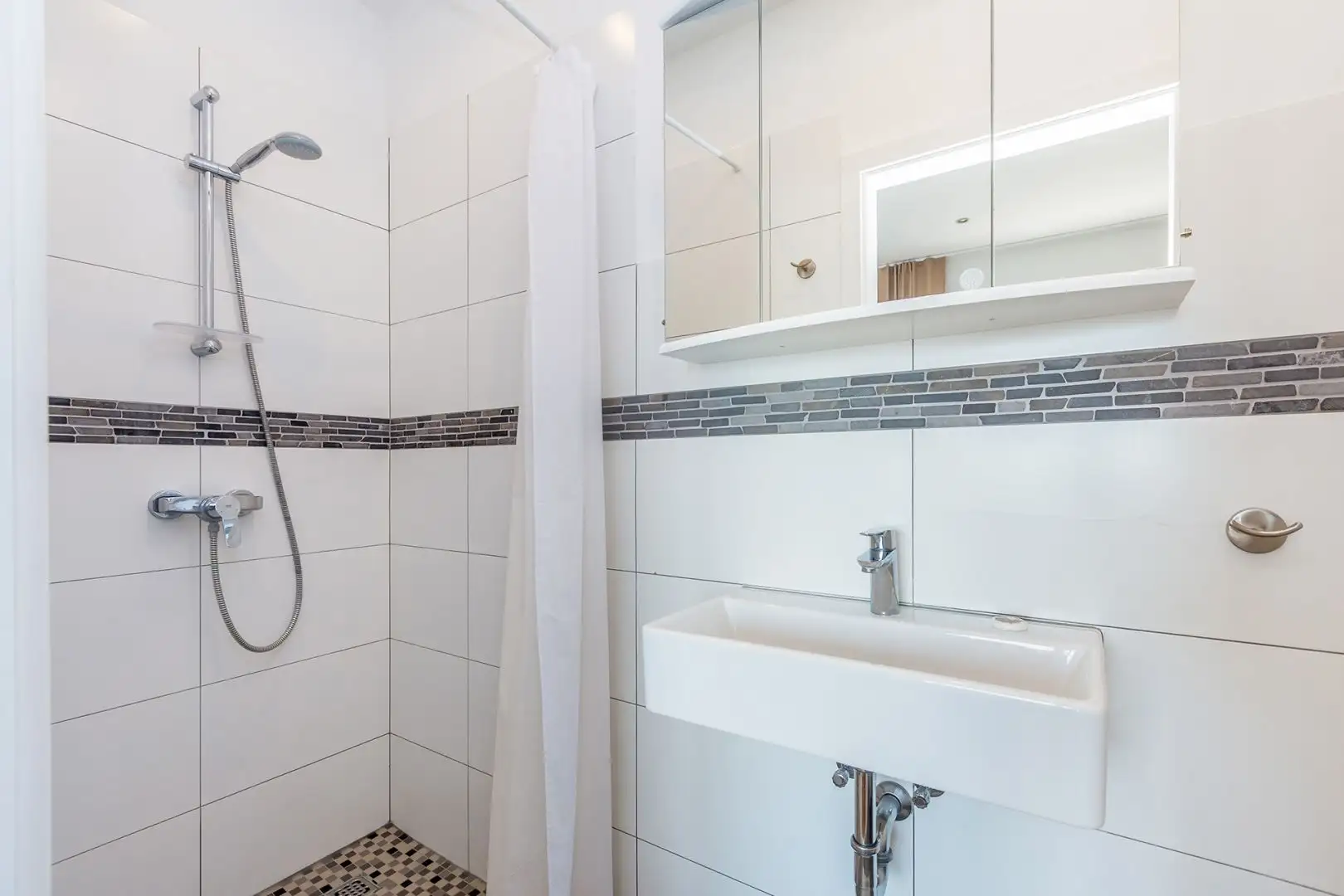 Villa 320m² in Croatia, Kraljevica. Priced at 1600000€ rent photo-11