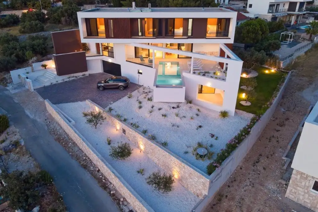 Villa 490m² in Croatia, Primosten. Priced at 2650000€ rent photo-7