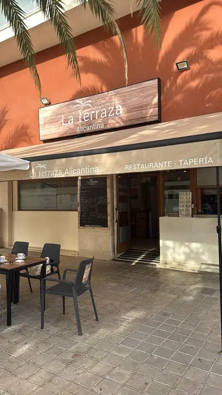 Flat 80m² in Spain, Kalp. Priced at 280000€ rent photo-7