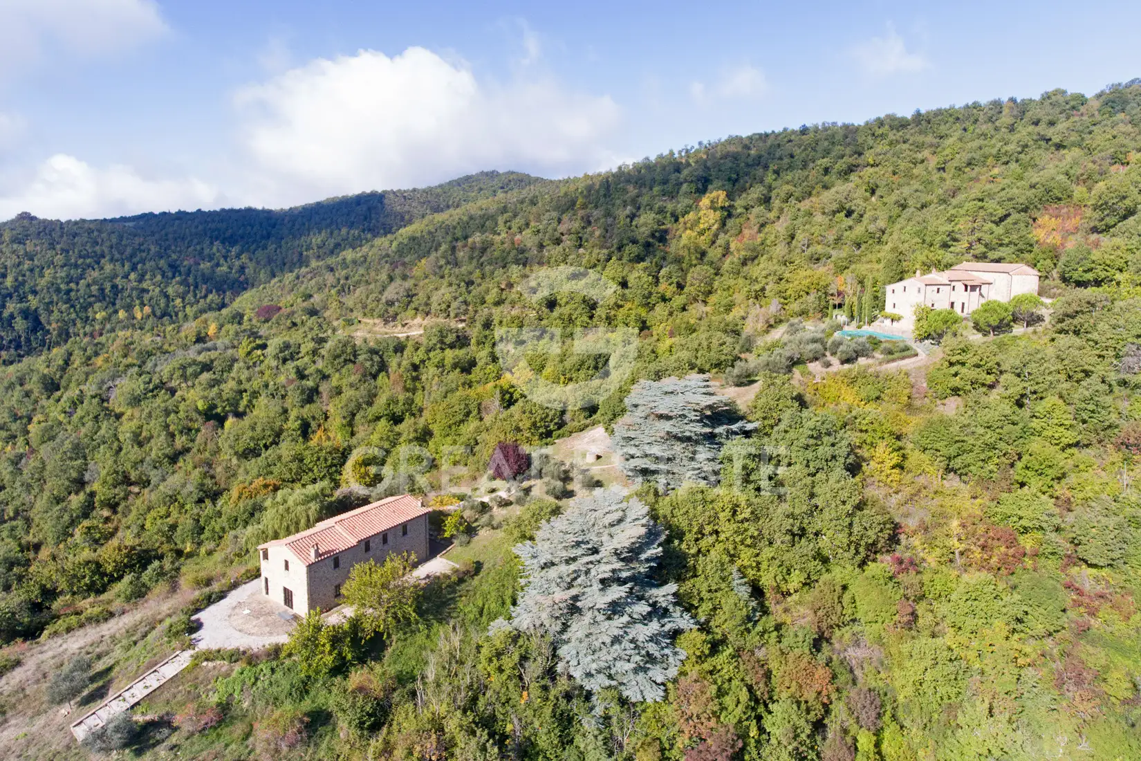 House 605m² in Italy, Perugia. Priced at 2750000€ rent photo-6