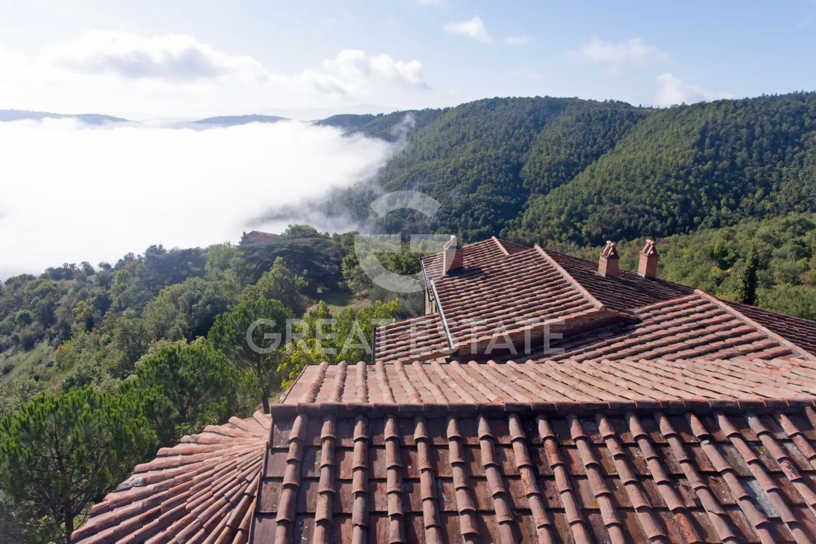 House 605m² in Italy, Perugia. Priced at 2750000€ rent photo-10