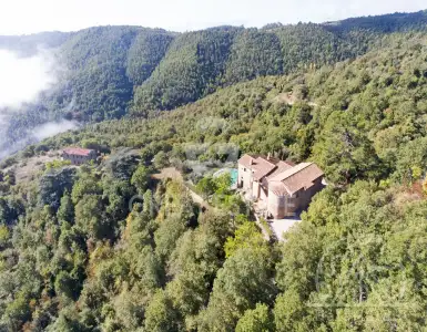 Buy in Italy for 2750000€