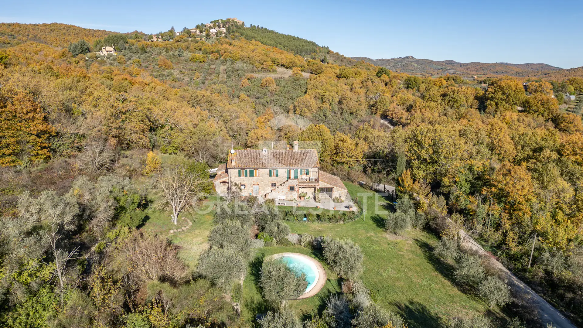 House 508m² in Italy, Terney. Priced at 598000€ rent photo-1