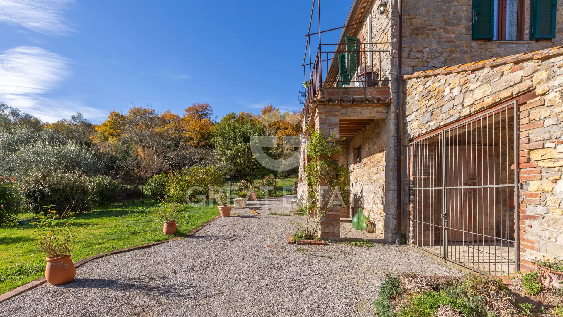 House 508m² in Italy, Terney. Priced at 598000€ rent photo-12