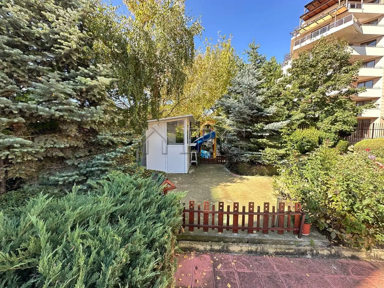 Flat 97m² in Bulgaria, Sveti Vlas. Priced at 115000€ rent photo-8