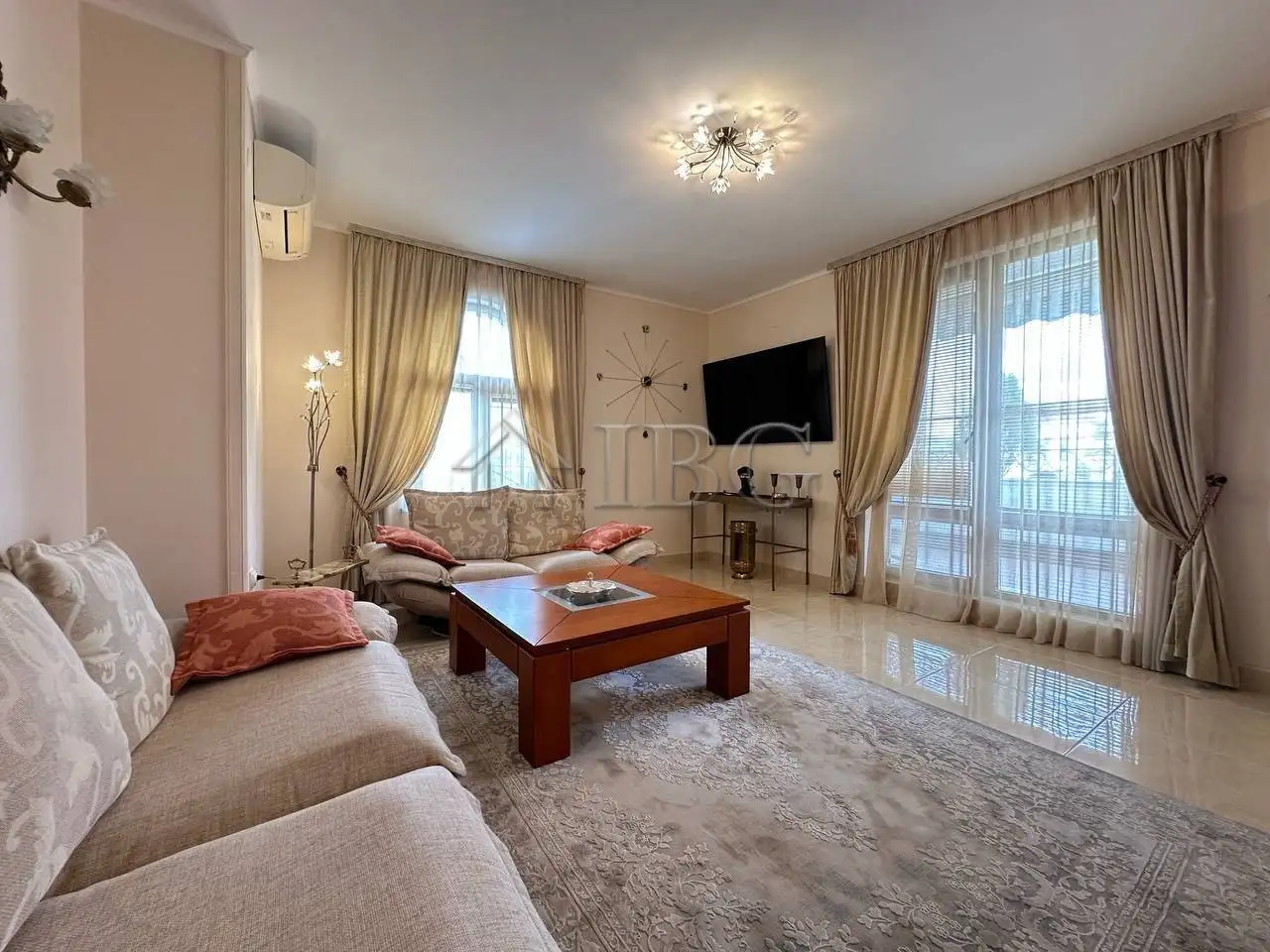 Flat 149m² in Bulgaria, Nessebar. Priced at 288900€ rent photo-2