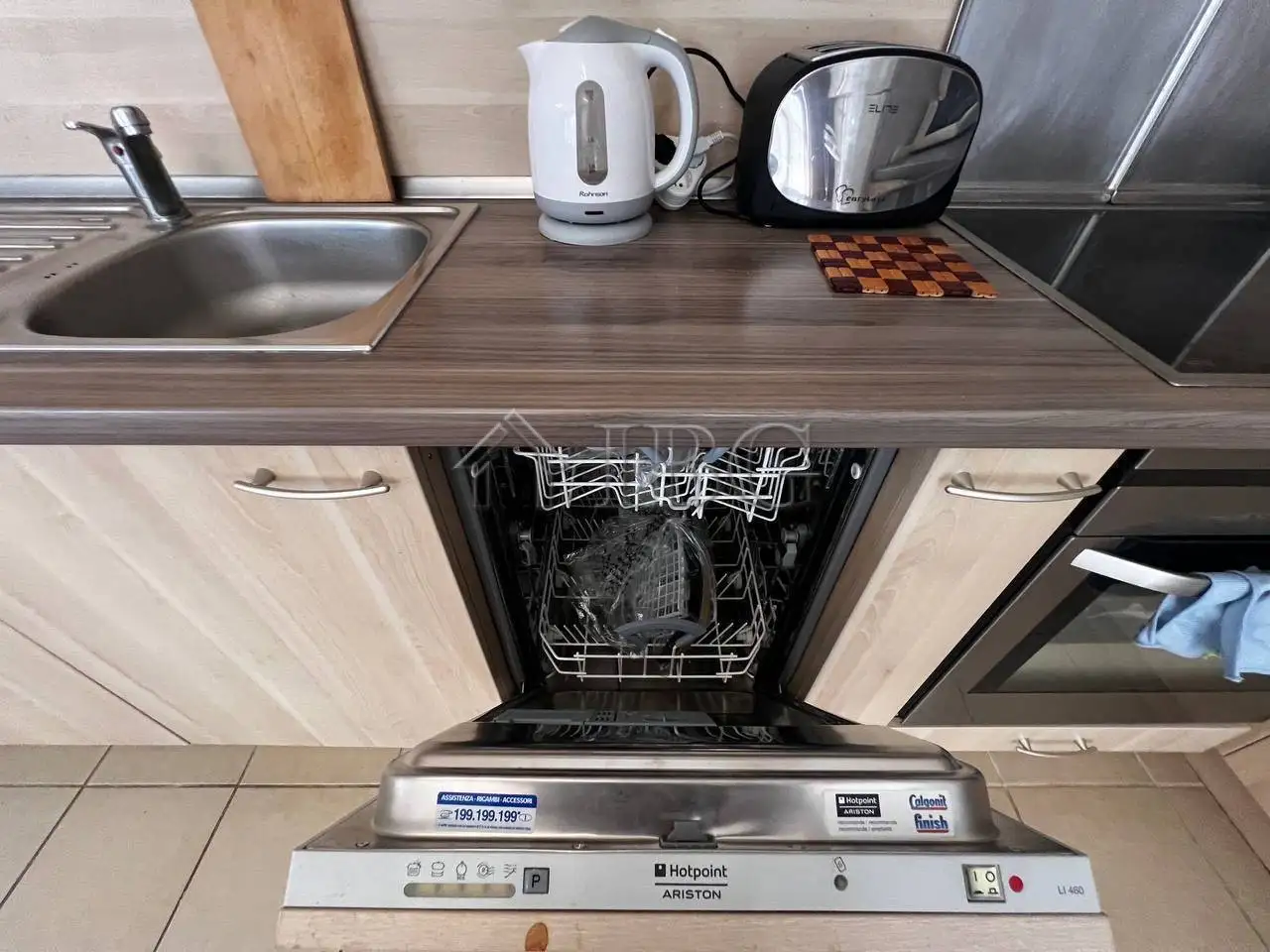 Flat 97m² in Bulgaria, Pomorie. Priced at 150000€ rent photo-12