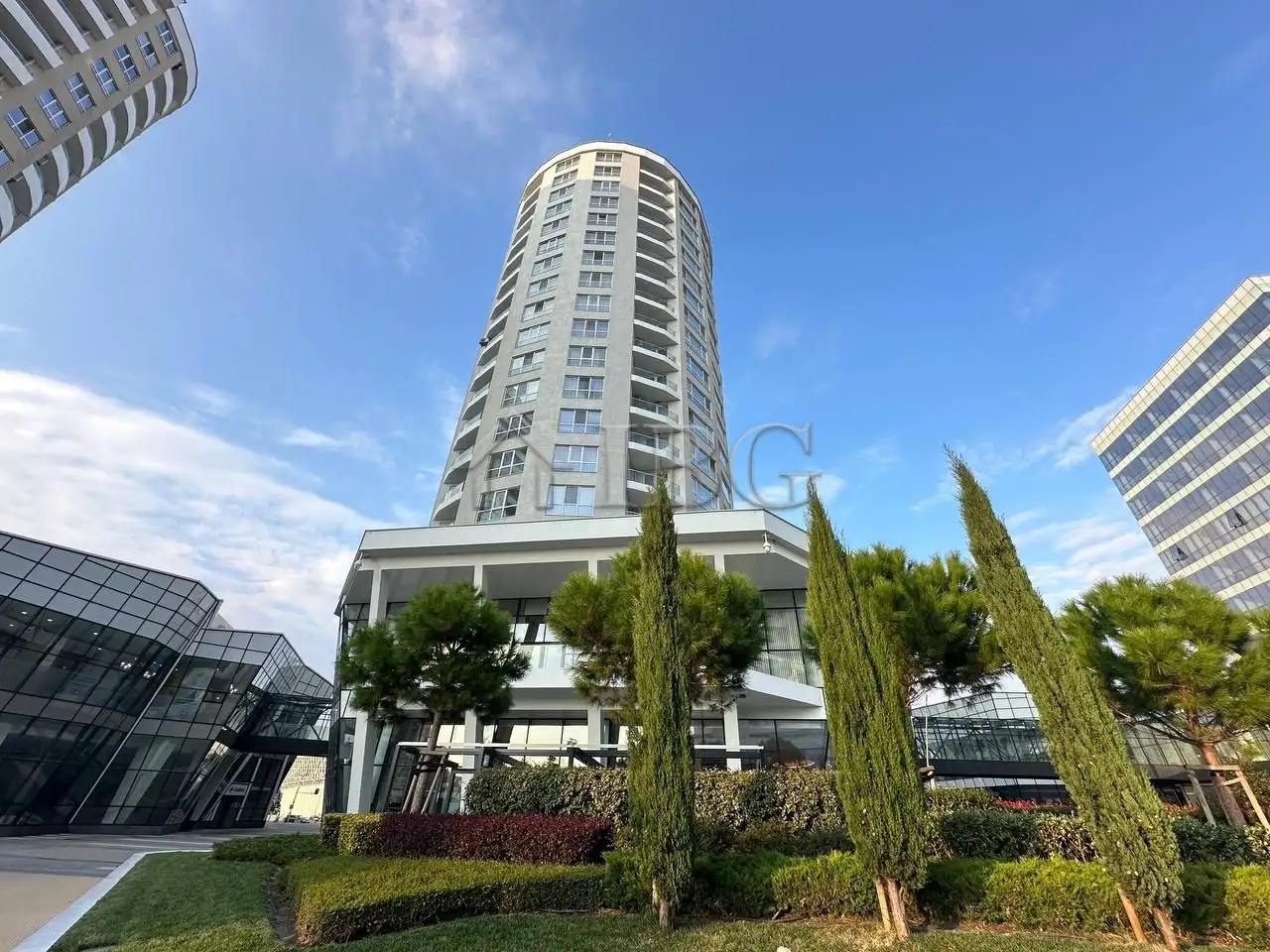 Flat 76m² in Bulgaria, Burgas. Priced at 143000€ rent photo-2