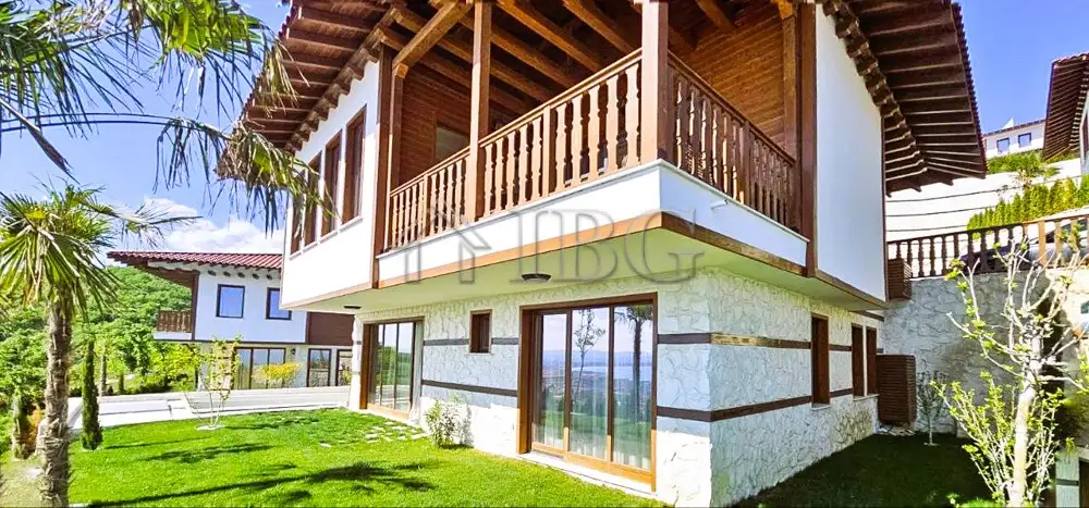 House 199m² in Bulgaria, Sveti Vlas. Priced at 549900€ rent photo-1