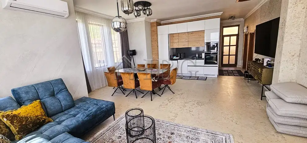 House 199m² in Bulgaria, Sveti Vlas. Priced at 549900€ rent photo-2