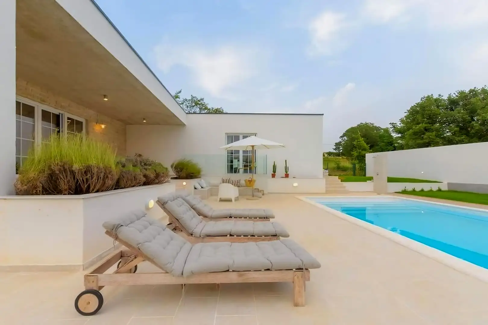 Villa 182m² in Croatia, Labin. Priced at 558000€ rent photo-2