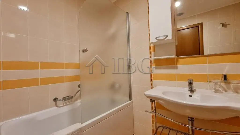 Flat 131m² in Bulgaria, Ravda. Priced at 180000€ rent photo-18