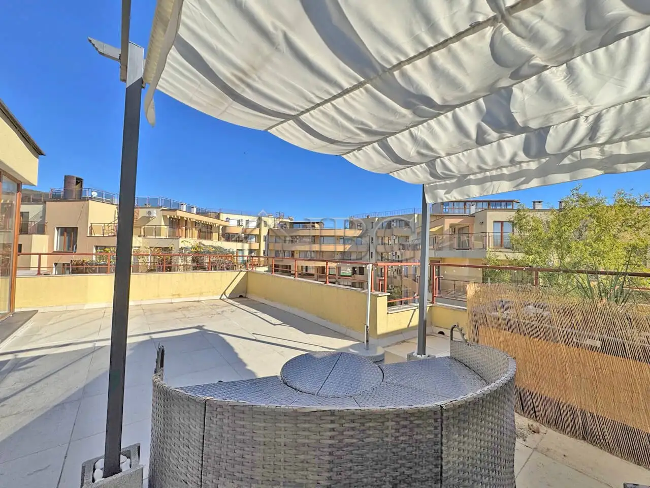 Flat 129m² in Bulgaria, Sveti Vlas. Priced at 128000€ rent photo-3