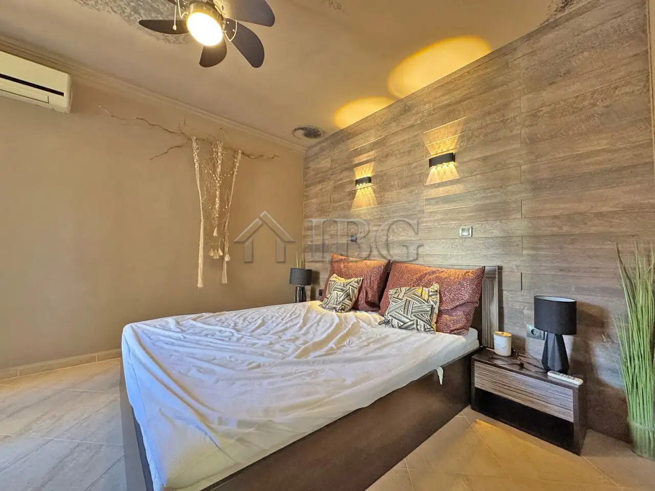 Flat 129m² in Bulgaria, Sveti Vlas. Priced at 128000€ rent photo-10