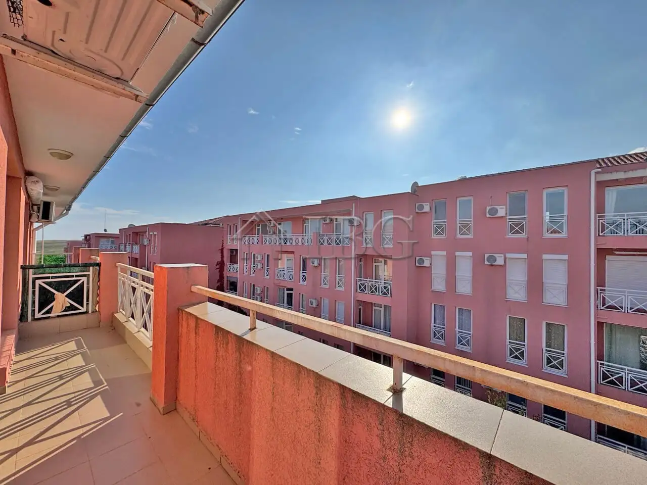 Flat 49m² in Bulgaria, Sunny Beach. Priced at 42000€ rent photo-6