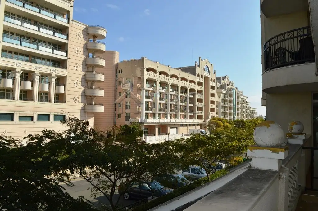 Flat 102m² in Bulgaria, Pomorie. Priced at 84950€ rent photo-3