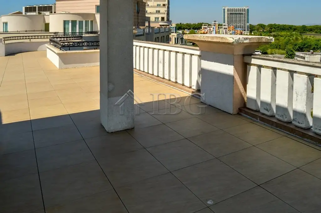 Flat 165m² in Bulgaria, Pomorie. Priced at 99950€ rent photo-10