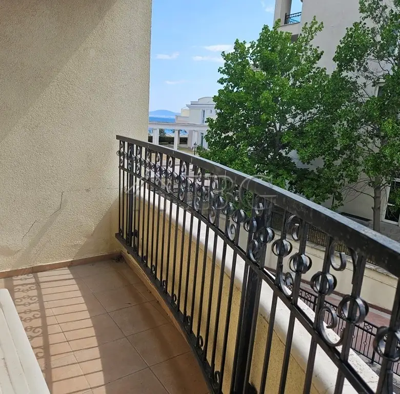 Flat 82m² in Bulgaria, Pomorie. Priced at 84950€ rent photo-8