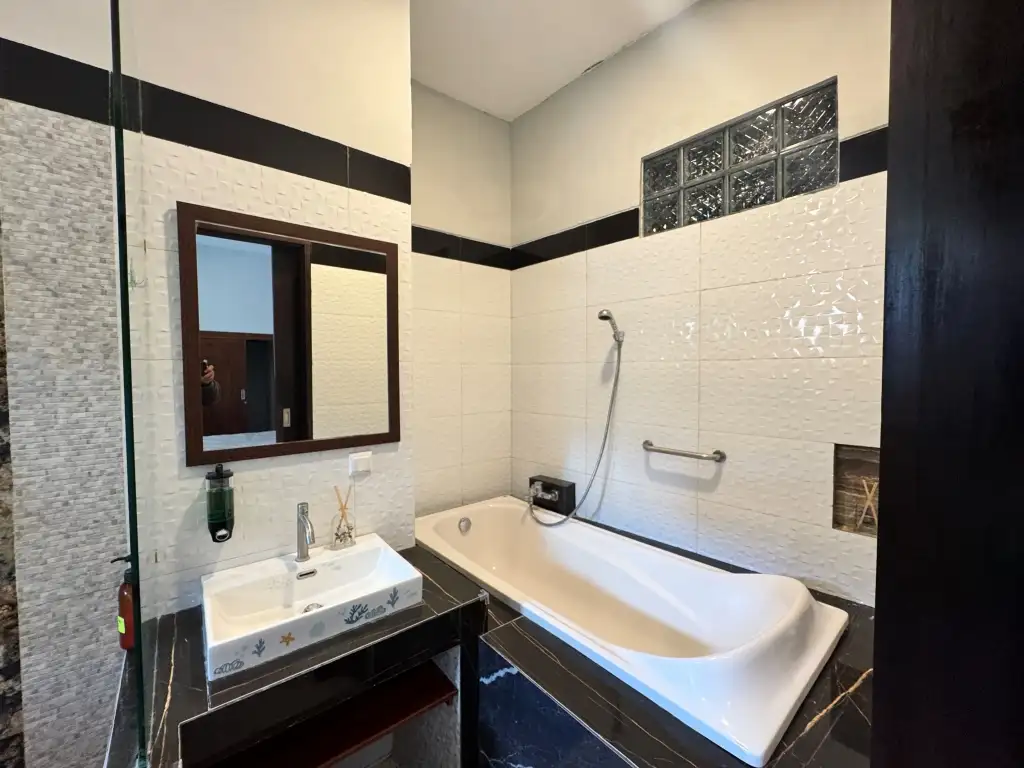 Villa 160m² in Indonesia, Kerobokan. Priced at 305300$ rent photo-8