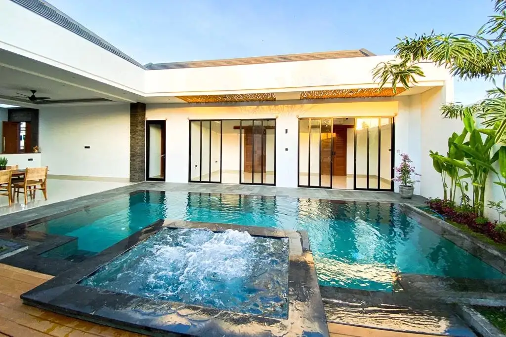 Villa 150m² in Indonesia, Canggu. Priced at 16600$ rent photo-1