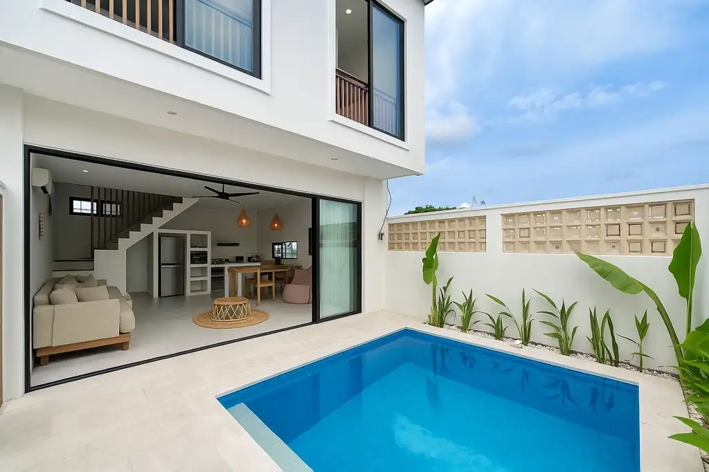 Villa 120m² in Indonesia, Kedungu. Priced at 15000$ rent photo-14
