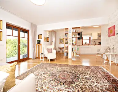 Buy in Slovenia for 649000€