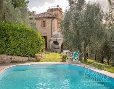 Buy in Italy for 1500000€