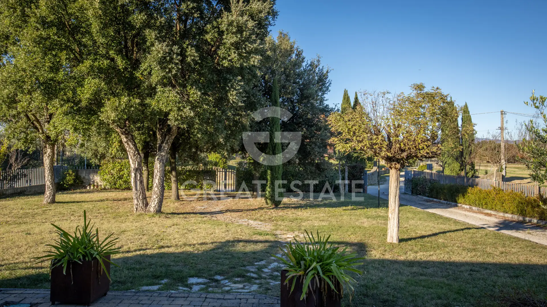 Villa 339m² in Italy, Perugia. Priced at 350000€ rent photo-6