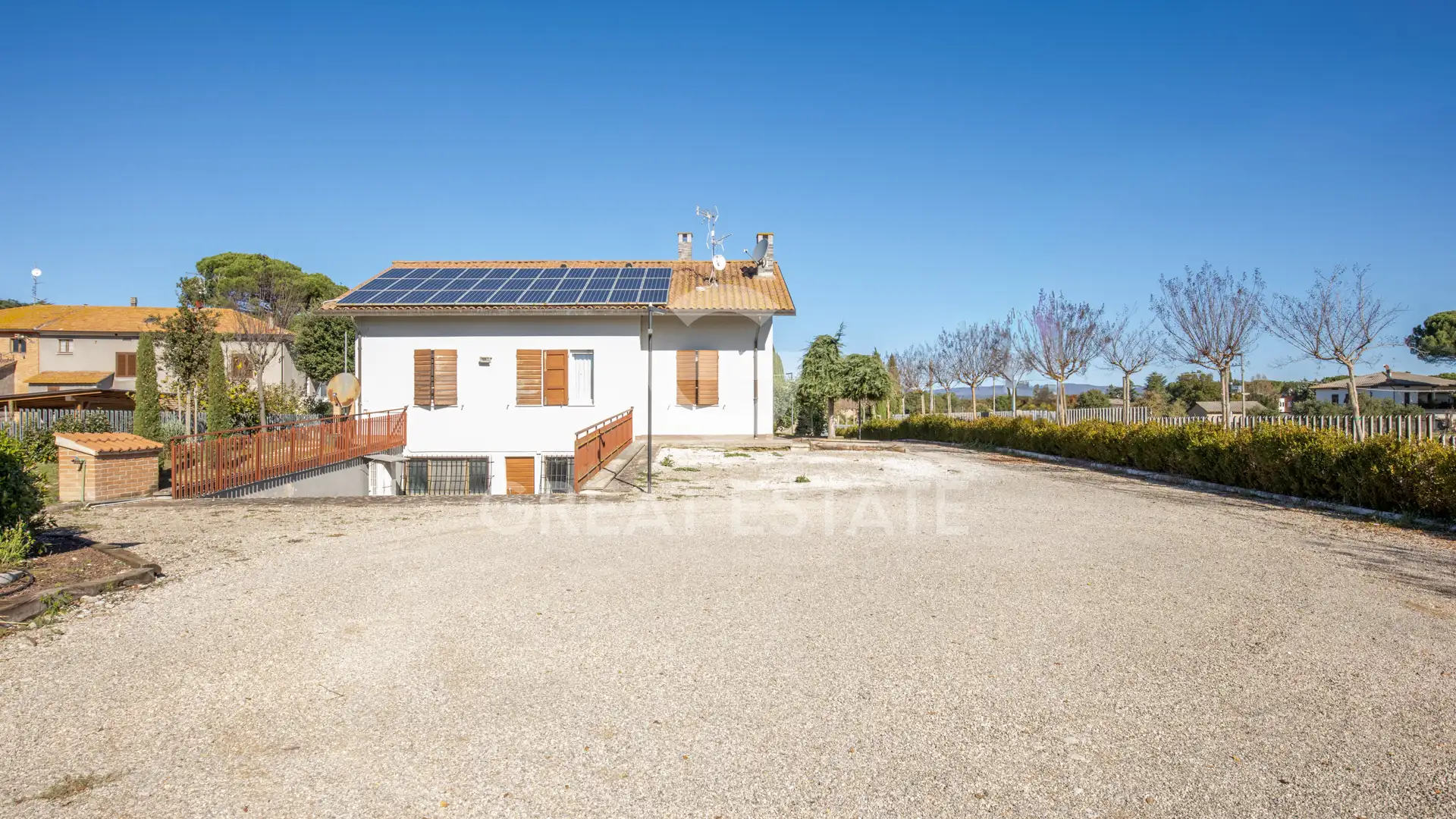 Villa 339m² in Italy, Perugia. Priced at 350000€ rent photo-8