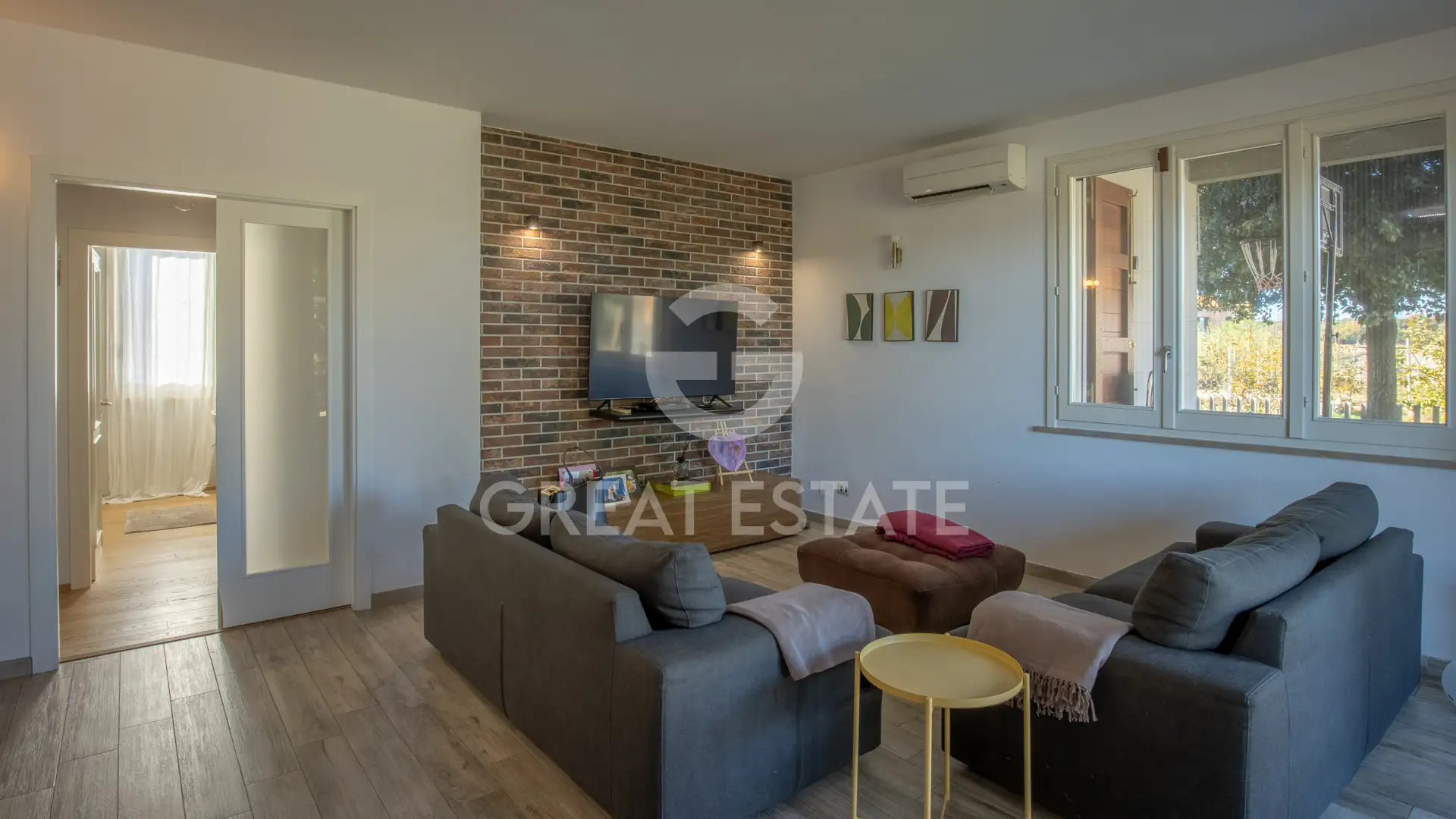 Villa 339m² in Italy, Perugia. Priced at 350000€ rent photo-12