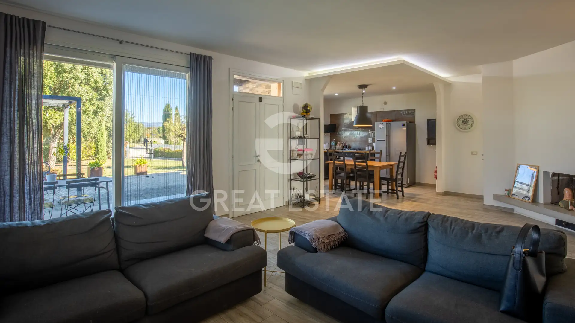 Villa 339m² in Italy, Perugia. Priced at 350000€ rent photo-14