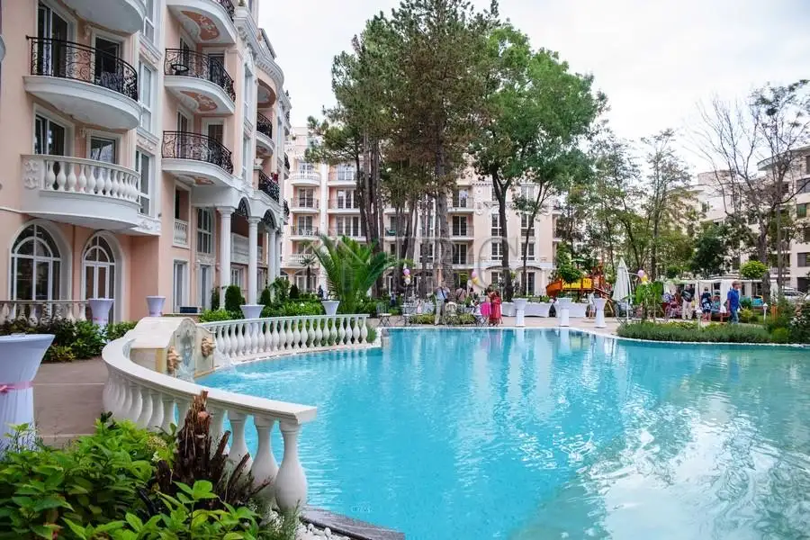 Flat 208m² in Bulgaria, Sunny Beach. Priced at 295000€ rent photo-13