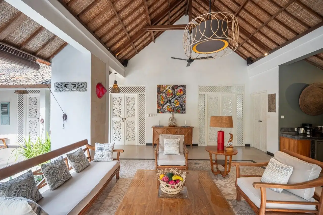 Villa 250m² in Indonesia, Seminyak. Priced at 33000$ rent photo-16