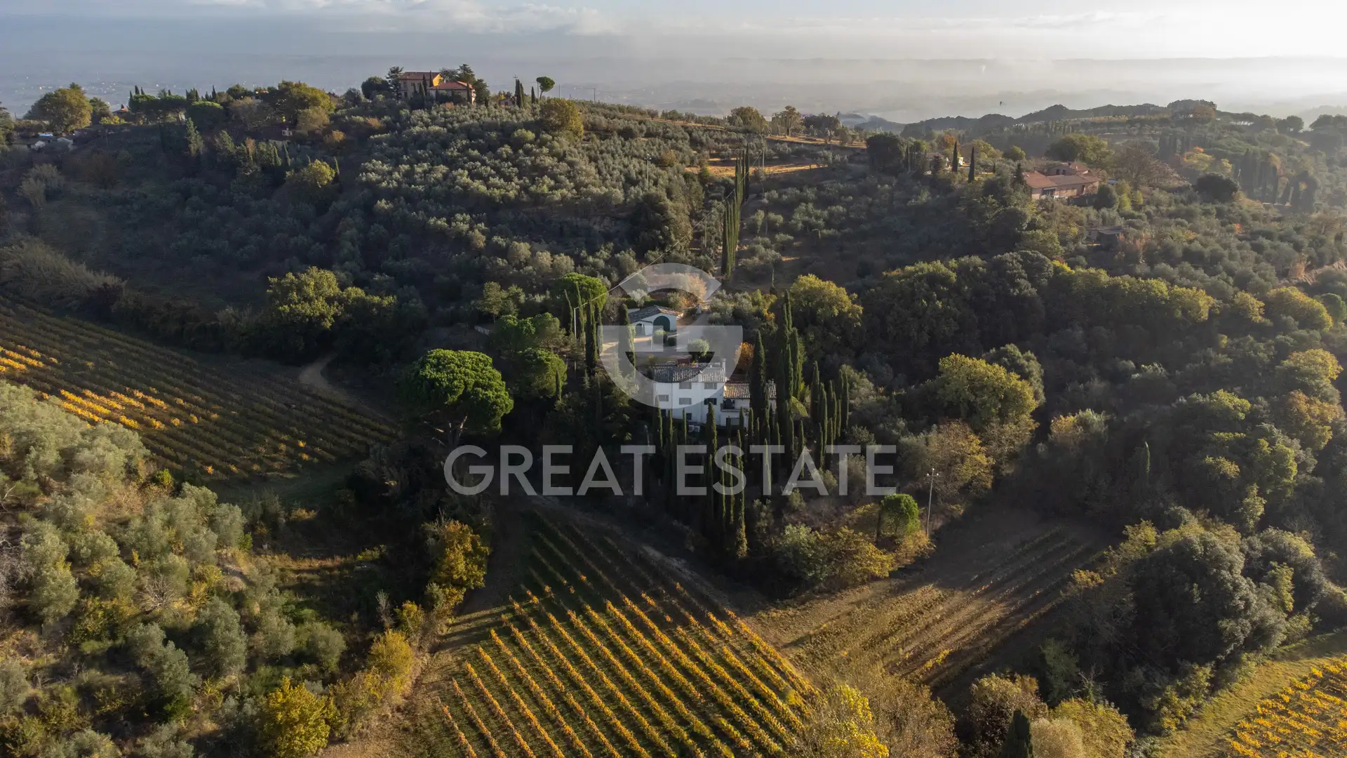 House 447m² in Italy, Siena. Priced at 1800000€ rent photo-1