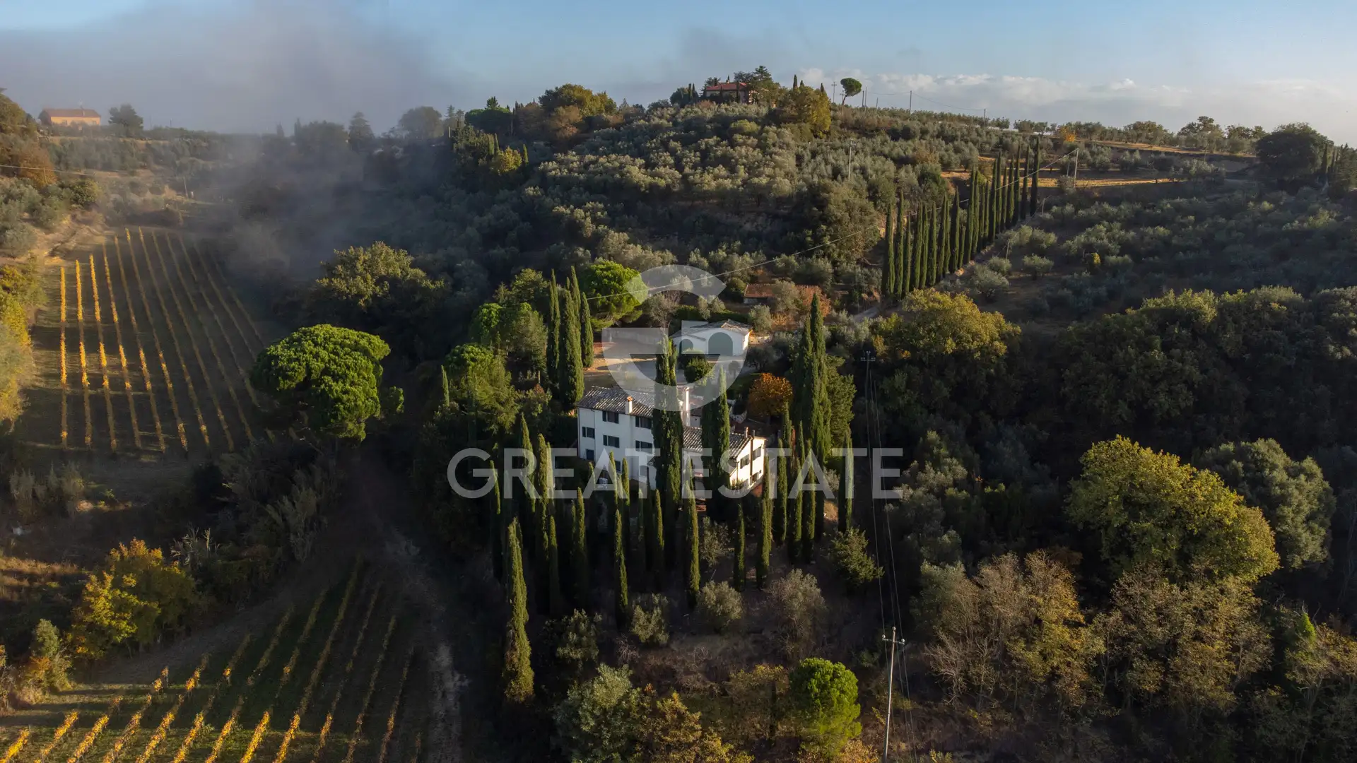 House 447m² in Italy, Siena. Priced at 1800000€ rent photo-4