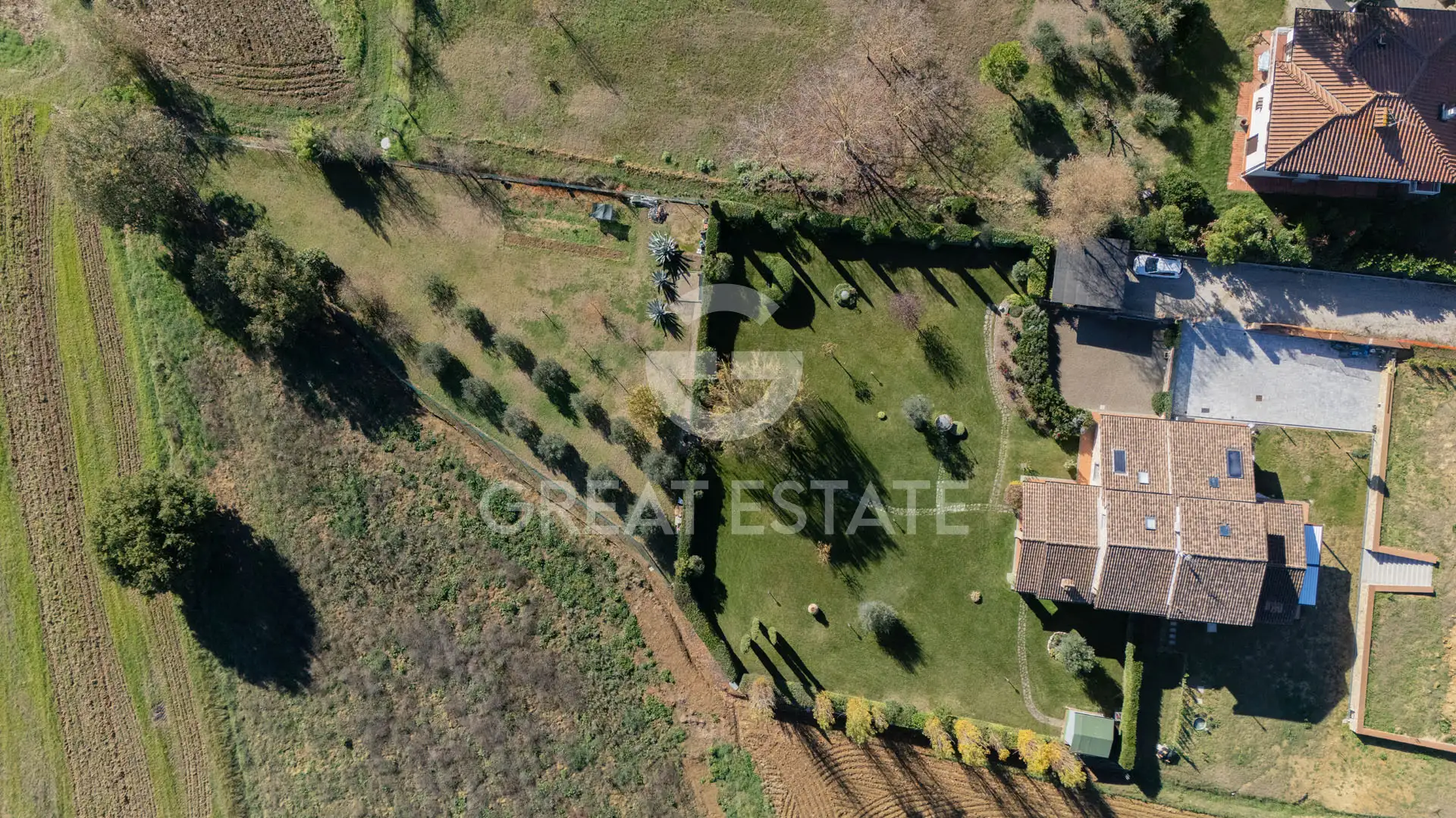 House 195m² in Italy, Arezzo. Priced at 550000€ rent photo-6