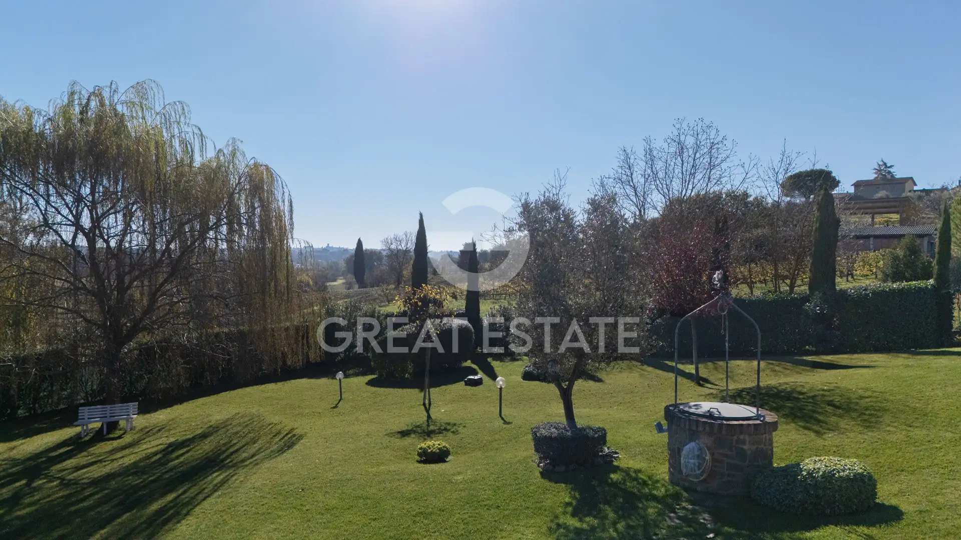 House 195m² in Italy, Arezzo. Priced at 550000€ rent photo-7