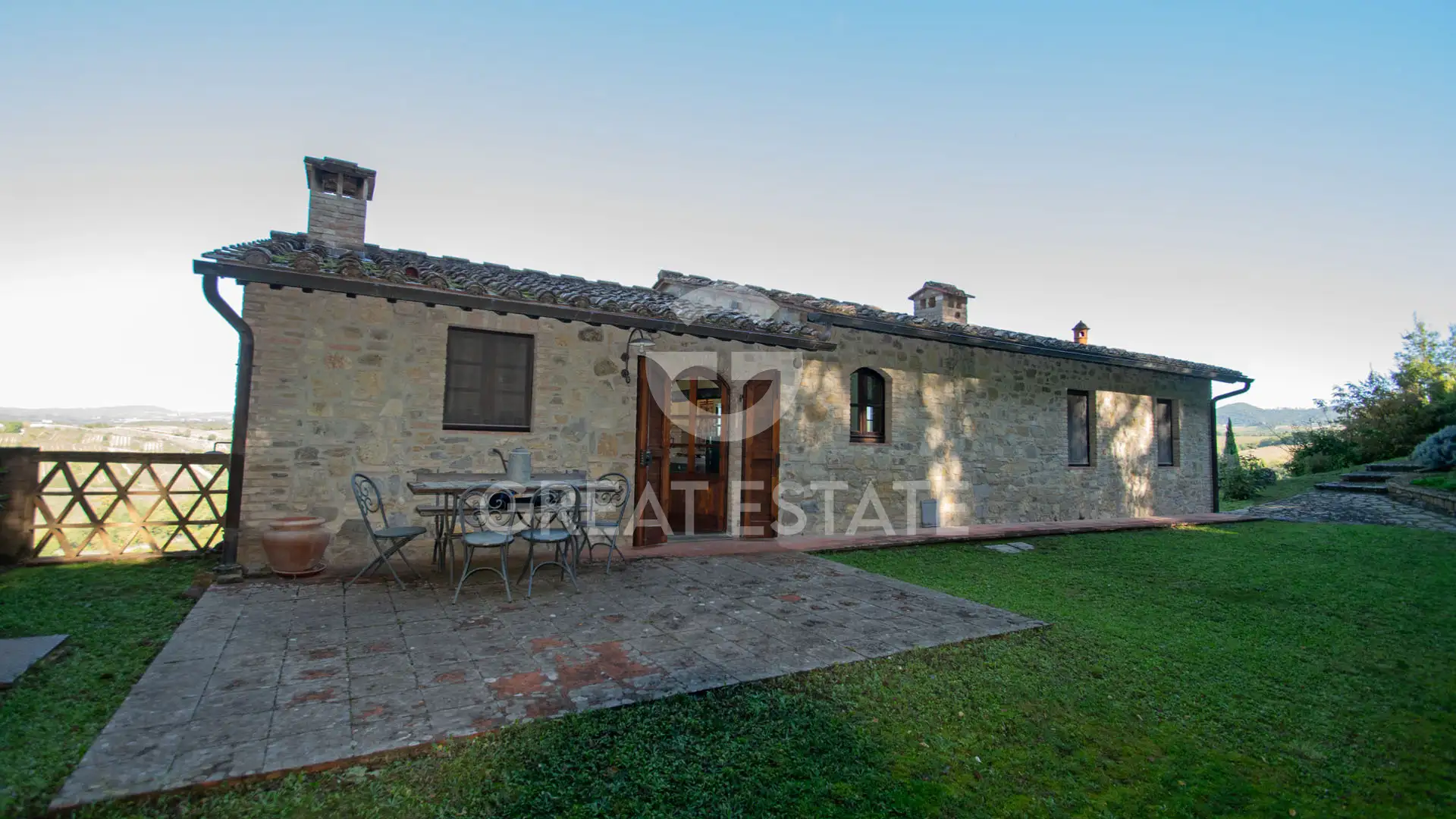 House 252m² in Italy, Siena. Priced at 1100000€ rent photo-2