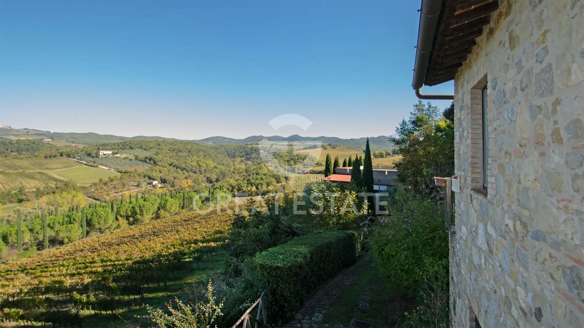 House 252m² in Italy, Siena. Priced at 1100000€ rent photo-4